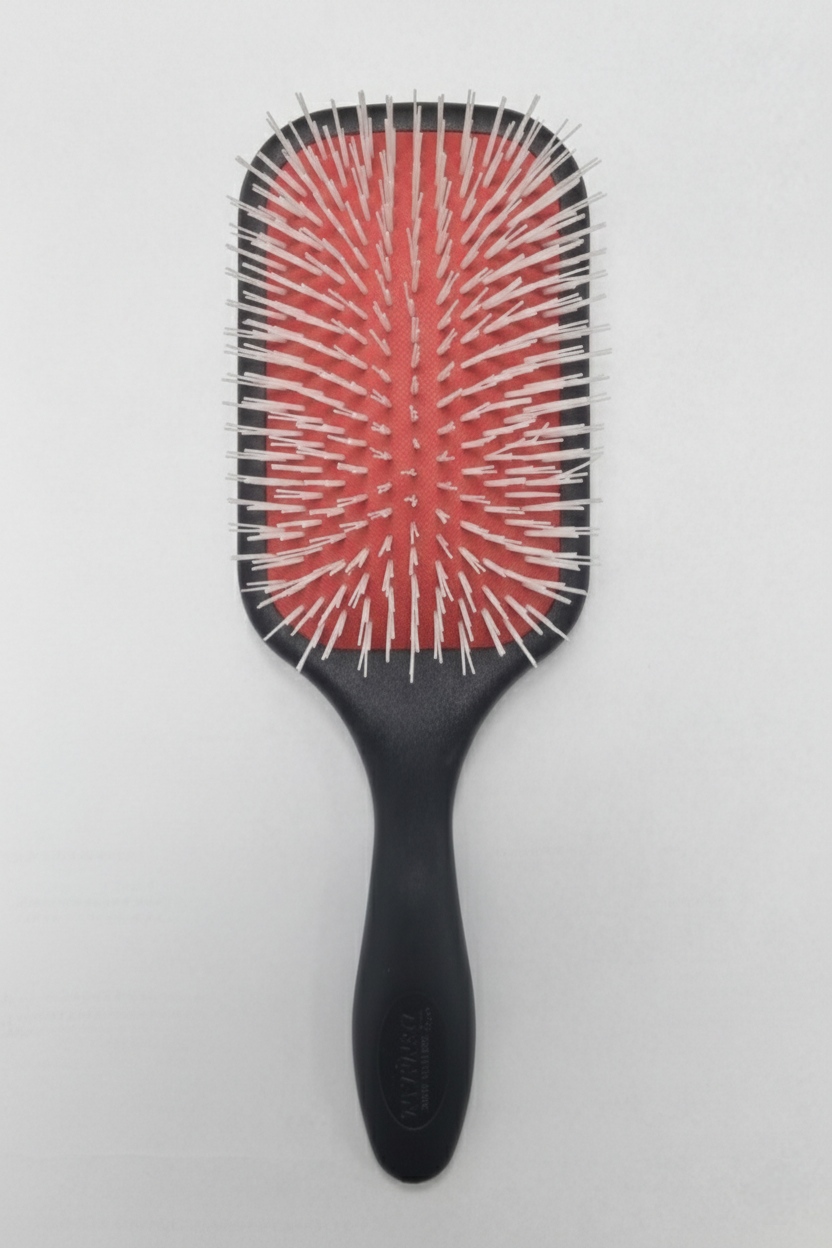 Denman Hajkefe D90L Black Red Pad